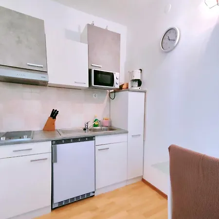 Apartament Close To The Sea And *